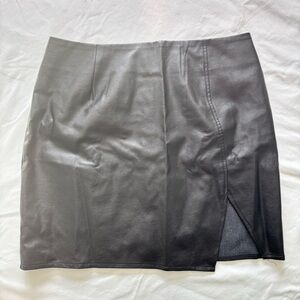 Elegant Black Leather Skirt